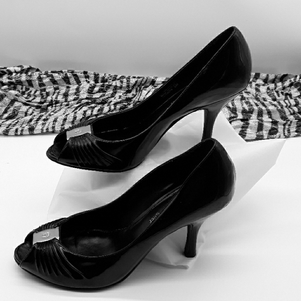ETIENNE  AIGNER HEELS